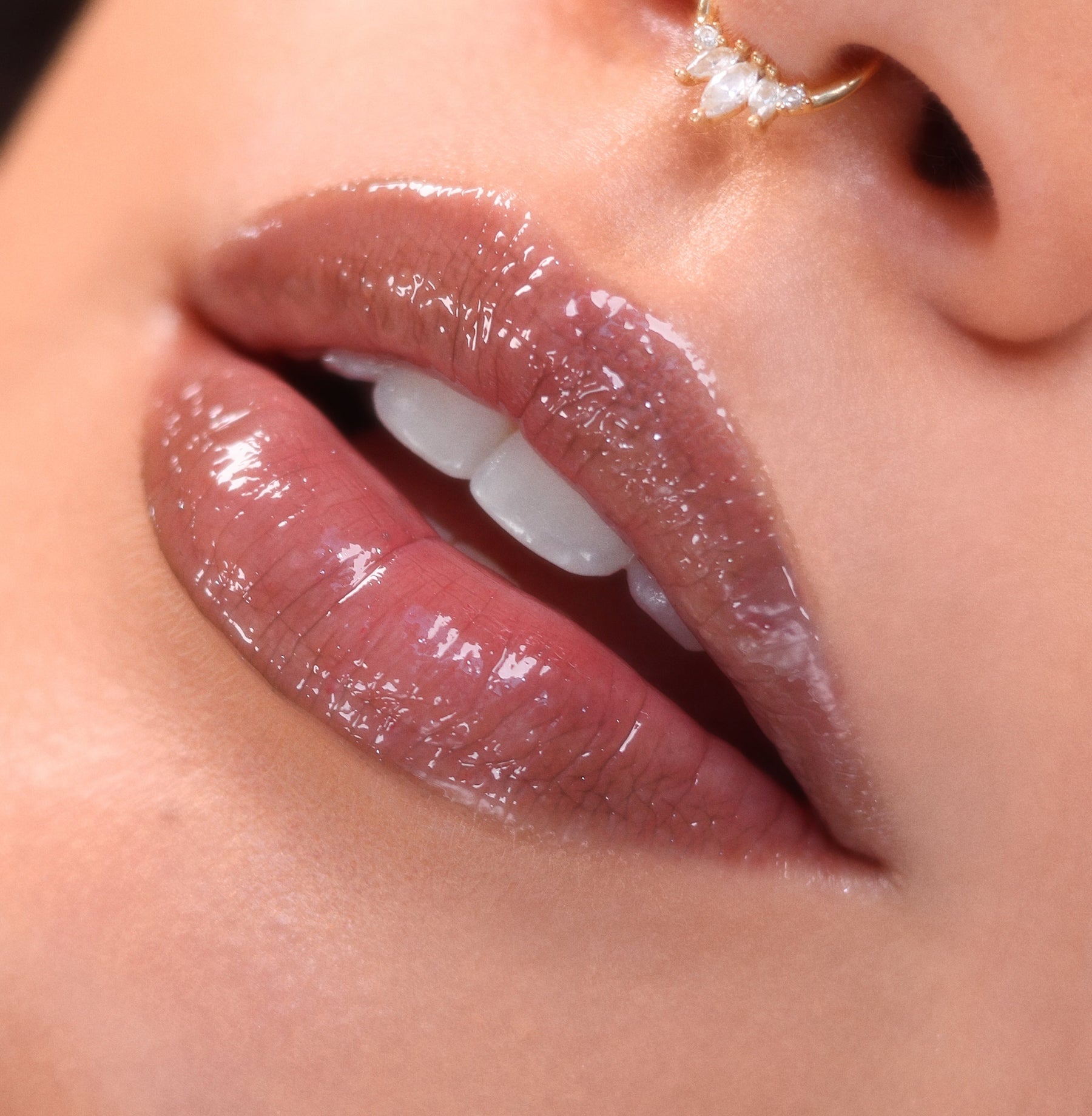 Vampy Lips - Travel Edit